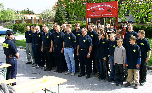 Gruppenfoto zum Tag der offenen Tür (Foto: 2003)