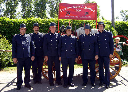 Spritzenverband bei der 800 Jahrfeier in Gräfendorf (Foto: 2005)